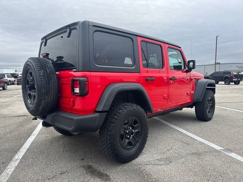 Used 2018 Jeep Wrangler Unlimited Sport image 7