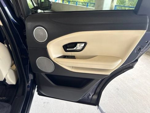 Used 2019 Land Rover Range Rover Evoque HSE AWD/4WD image 15