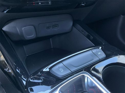 New 2026 Chevrolet Trax RS w/ Driver Confidence Package image 23