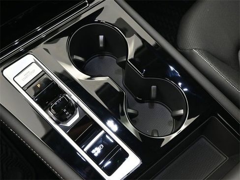 New 2026 Volkswagen Atlas SE image 19