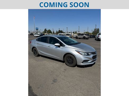 Used 2016 Chevrolet Cruze LS FWD image 1
