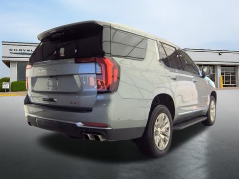 Used 2025 GMC Yukon Denali AWD/4WD image 4