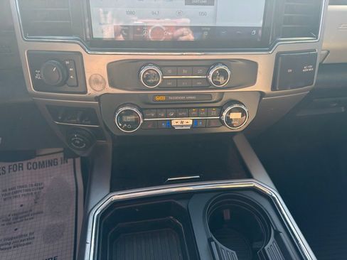 Used 2022 Ford F350 Lariat w/ Lariat Value Package AWD/4WD image 25