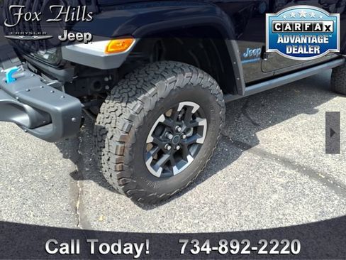 Used 2024 Jeep Wrangler Unlimited Rubicon 4xe AWD/4WD image 5