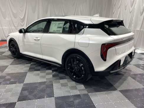 New 2026 Kia K4 GT-Line Turbo FWD image 2