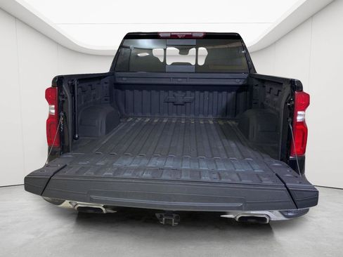 Certified 2025 Chevrolet Silverado 1500 LTZ AWD/4WD image 10