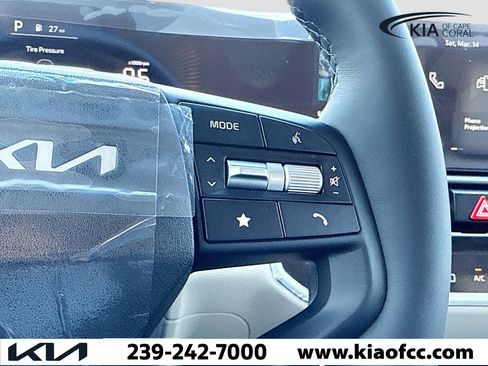 New 2026 Kia Sportage EX image 36