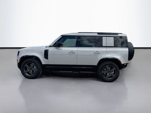 New 2026 Land Rover Defender 110 X-Dynamic SE AWD/4WD image 2
