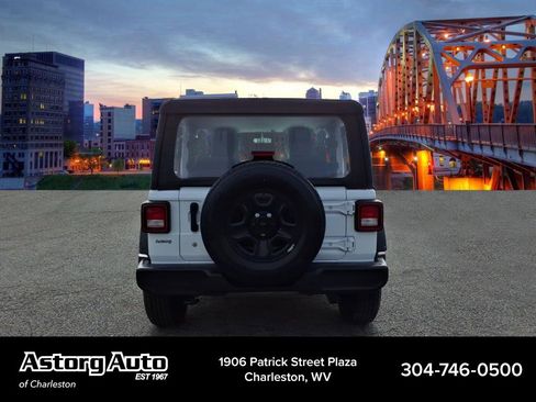 Used 2020 Jeep Wrangler Sport image 4