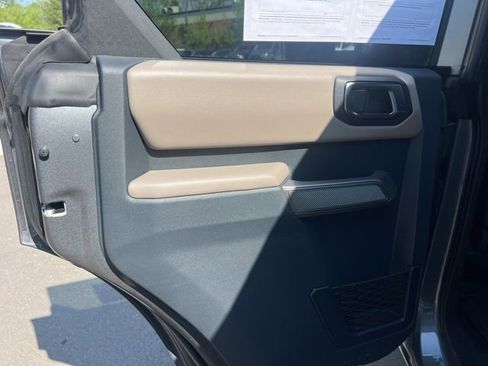 Used 2023 Ford Bronco Wildtrak AWD/4WD image 15