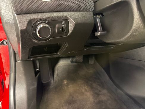 Used 2016 Chevrolet Cruze LT FWD image 12