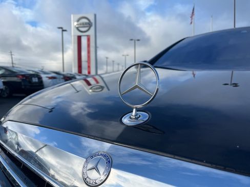 Used 2010 Mercedes-Benz S 550 image 10