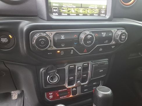 Used 2022 Jeep Gladiator Mojave w/ Trailer Tow Package image 16