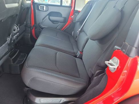 Certified 2025 Jeep Wrangler Unlimited Rubicon 4xe w/ Safety Group AWD/4WD image 18
