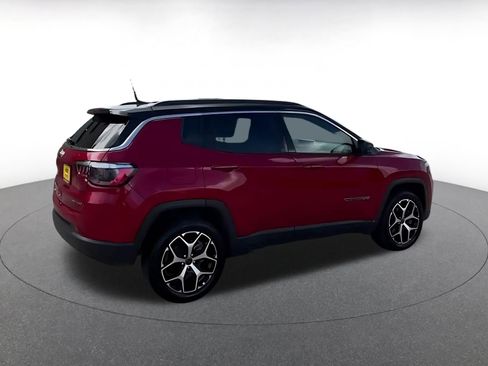 Used 2025 Jeep Compass Limited AWD/4WD image 11