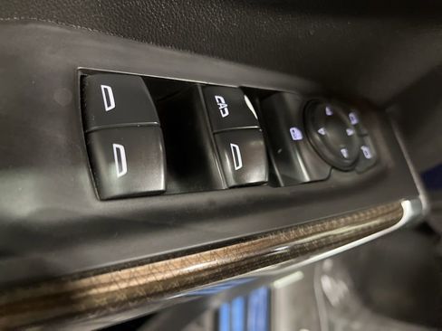 Used 2021 Chevrolet Silverado 1500 LT Trail Boss w/ Convenience Package II image 12