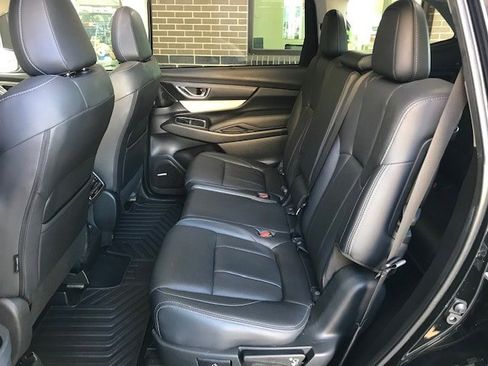 Used 2019 Subaru Ascent Limited w/ Popular Package #2A image 7