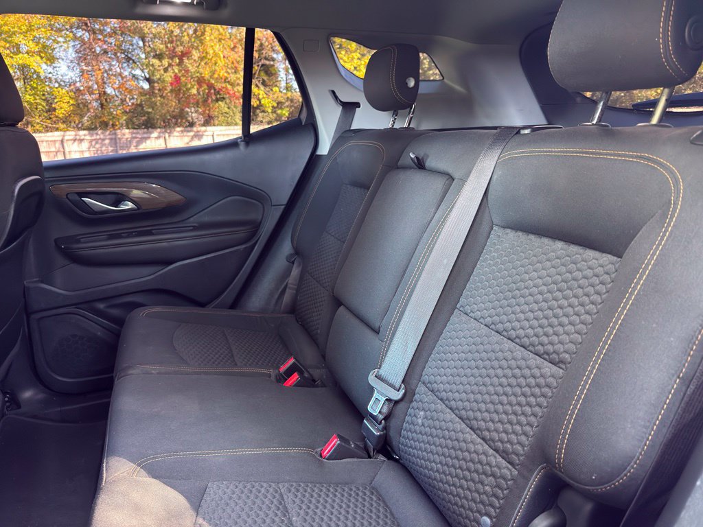 Used 2020 GMC Terrain SLE FWD image 24