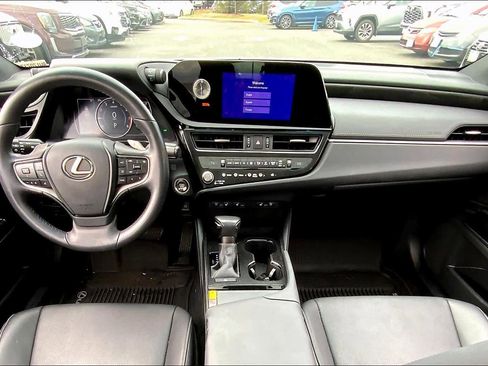 Certified 2024 Lexus ES 350 w/ Premium Package image 15