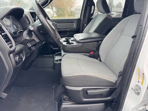 Used 2021 RAM 3500 Big Horn image 6