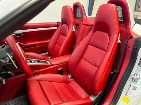 Used 2013 Porsche Boxster S RWD image 8
