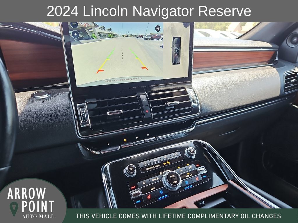 Used 2024 Lincoln Navigator Reserve AWD/4WD image 24
