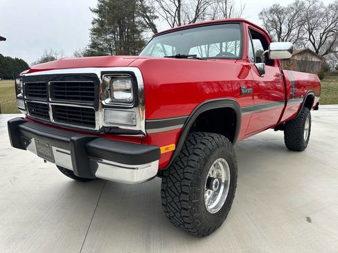 Used 1993 Dodge D/W Truck 250 image 1