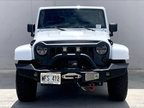 Used 2014 Jeep Wrangler Sahara AWD/4WD image 6