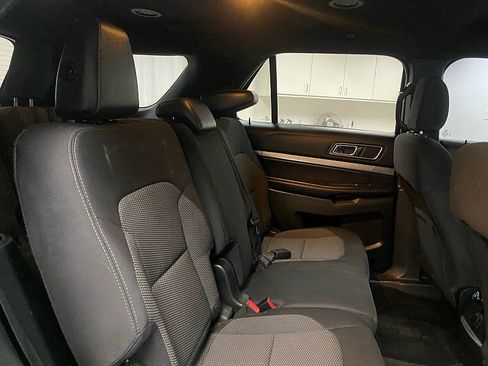 Used 2018 Ford Explorer XLT w/ Equipment Group 201A image 13
