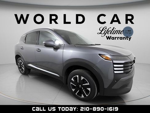 Used 2025 Nissan Kicks SR image 1