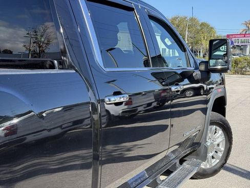 Used 2020 GMC Sierra 2500 Denali w/ Denali Ultimate Package image 8