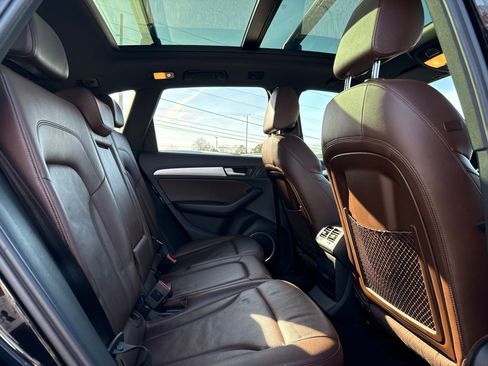 Used 2017 Audi Q5 2.0T Premium Plus w/ Technology Package image 32