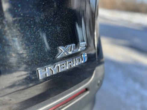 Certified 2024 Toyota Sienna XLE image 44