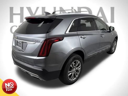 Used 2021 Cadillac XT5 Premium Luxury image 3