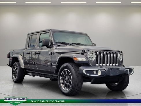 Used 2023 Jeep Gladiator Overland AWD/4WD image 1