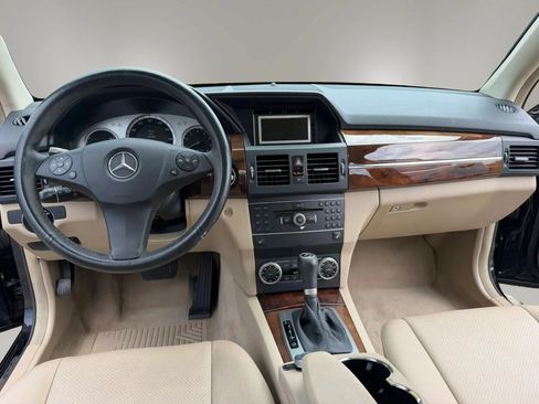 Used 2010 Mercedes-Benz GLK 350 2WD image 8