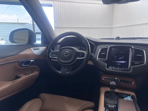 Used 2016 Volvo XC90 T6 Inscription w/ Vision Package AWD/4WD image 15