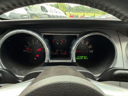 Used 2009 Ford Mustang Coupe RWD image 24