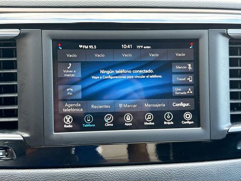 Used 2021 Chrysler Voyager Lxi image 14