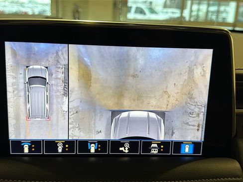 Used 2021 GMC Yukon AT4 w/ AT4 Premium Plus Package image 41