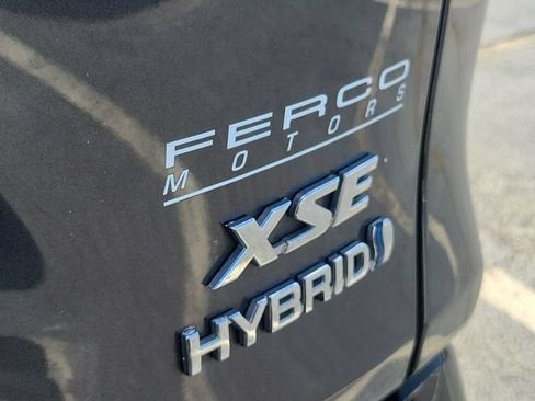 Used 2023 Toyota RAV4 XSE AWD/4WD image 6