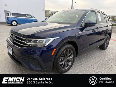 Certified 2024 Volkswagen Tiguan SE w/ Panoramic Sunroof Package AWD/4WD image 1