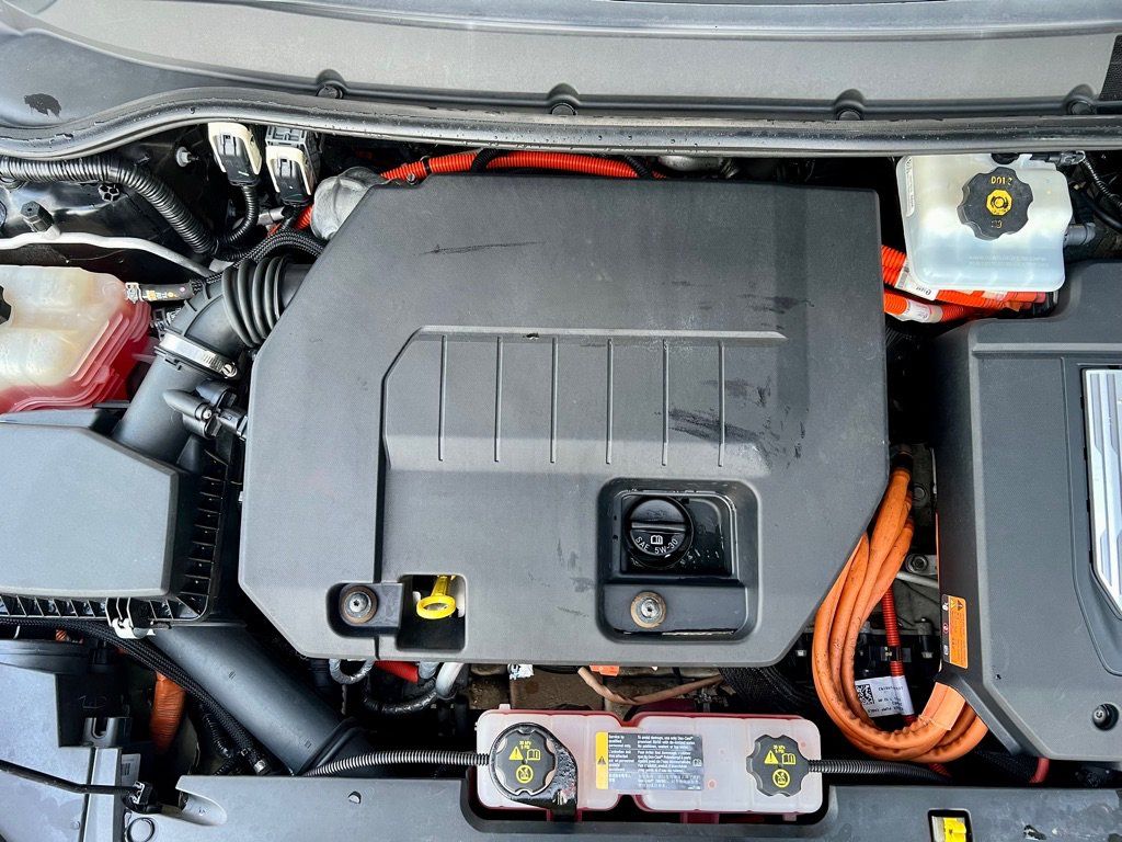Used 2013 Chevrolet Volt FWD image 24