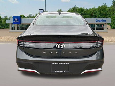 New 2026 Hyundai Sonata SE FWD image 4