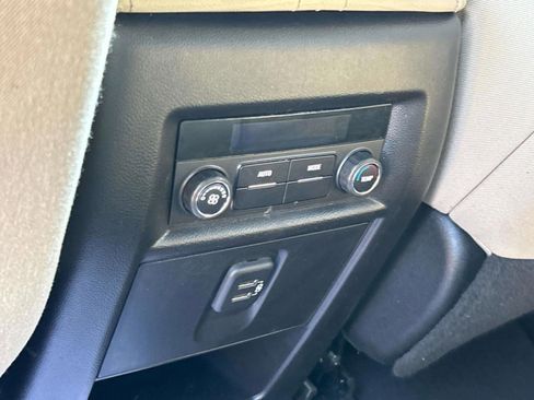 Used 2023 Chevrolet Traverse LS FWD image 15
