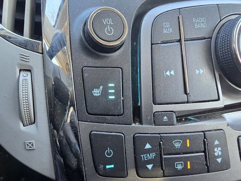 Used 2011 Buick LaCrosse CXL image 18