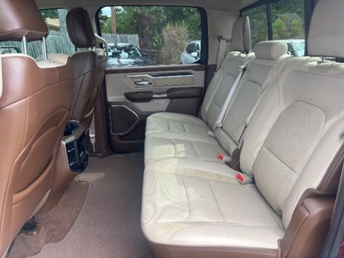 Used 2020 RAM 1500 Laramie AWD/4WD image 14