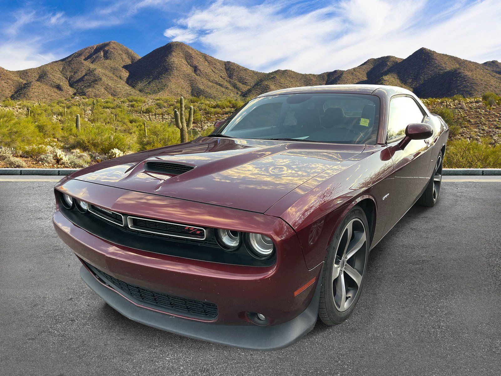 Used 2019 Dodge Challenger R/T w/ Driver Convenience Group RWD image 2