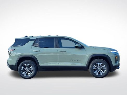 New 2026 Chevrolet Equinox LT w/ Convenience Package II AWD/4WD image 3