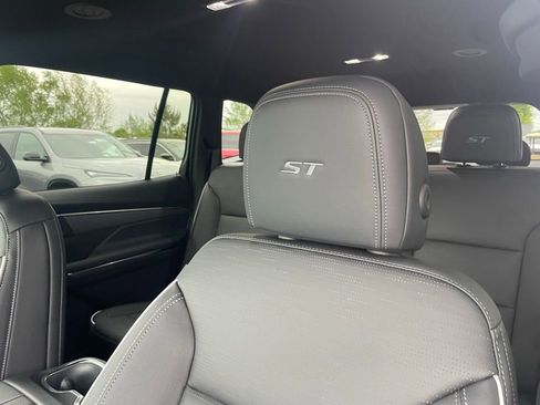 New 2026 Buick Enclave Sport Touring w/ Power Package FWD image 21